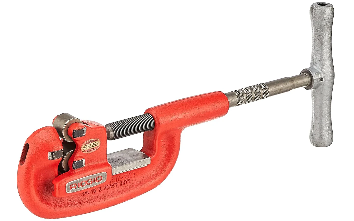 надёжный инструмент для обрезки труб до нужной длины