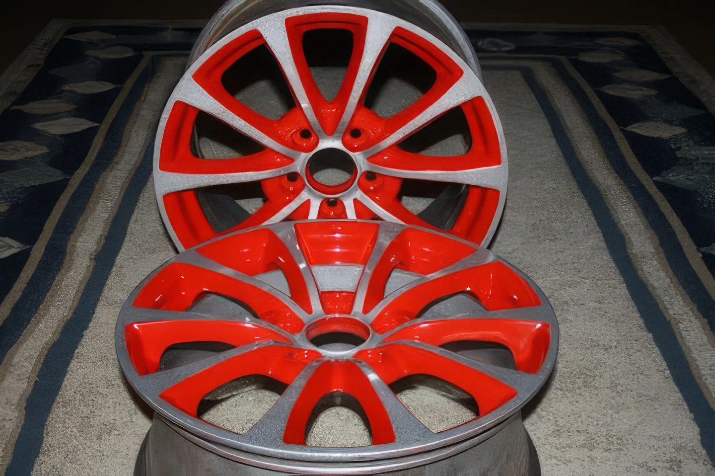 Вариант двухцветного покрытия колесных дисков порошковой краской