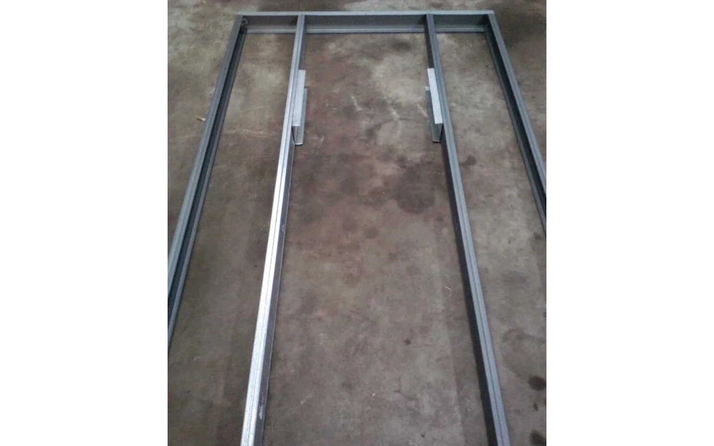 Начало формирования основы для рамы окна