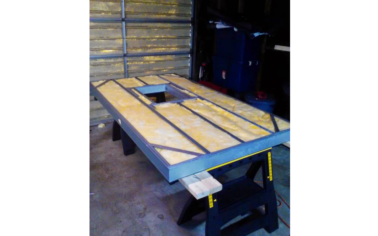 Теплоизоляция рамы основной двери