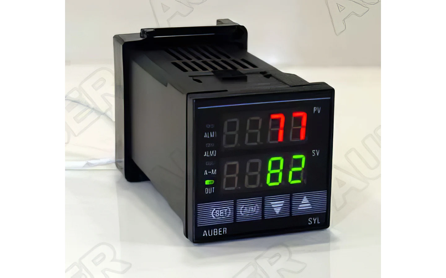 Электронное устройство для точного управления температурой в печи