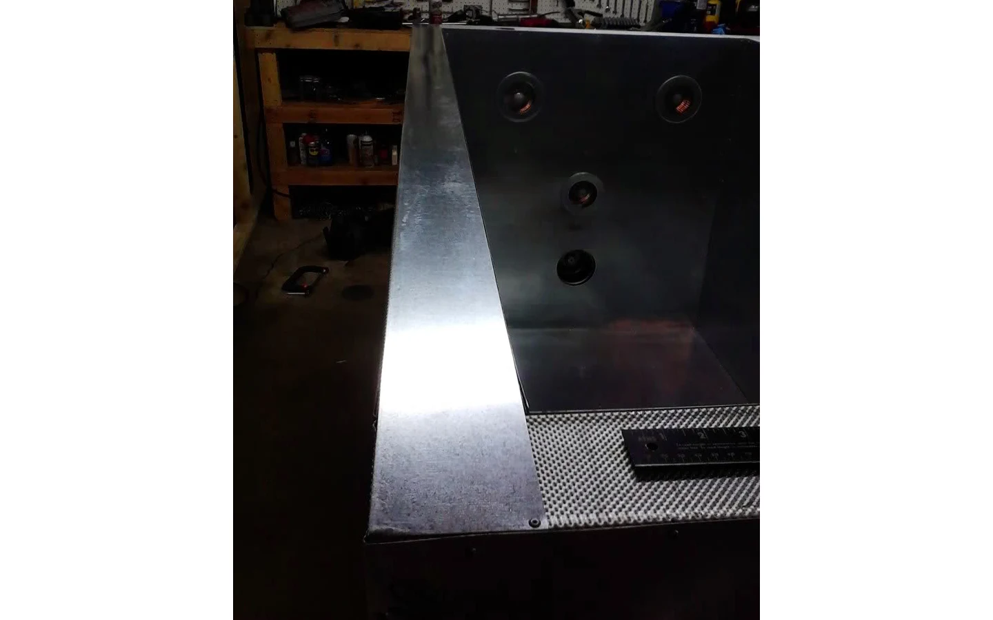 Установка полос из листового железа